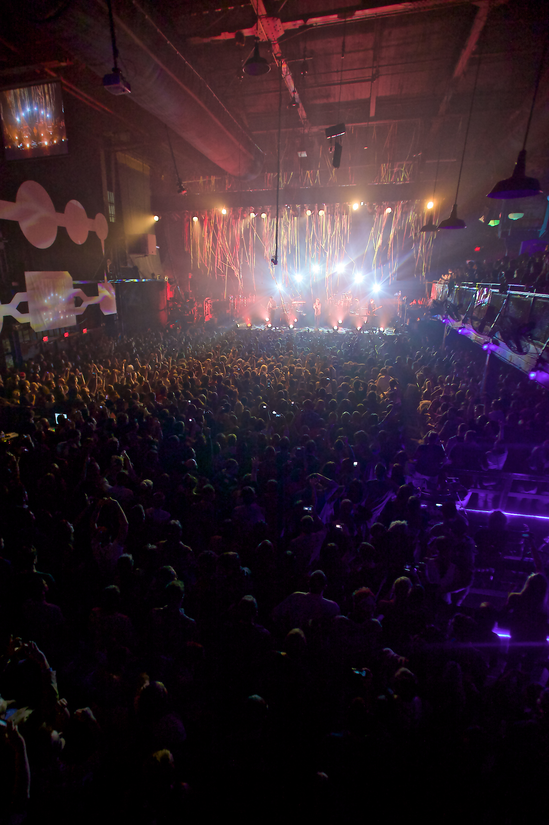 Gossamer Tour
Electric Factory
Philadelphia, Pa
November 29, 2012


DerekBrad.com